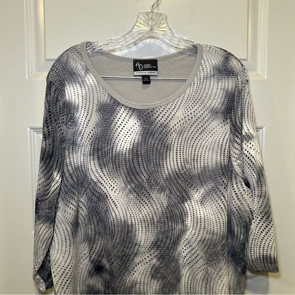 AD Added Dimensions for Catherine’s Grey Knit Scoop Neck Short Sleeve Top 1X - Picture 4 of 8